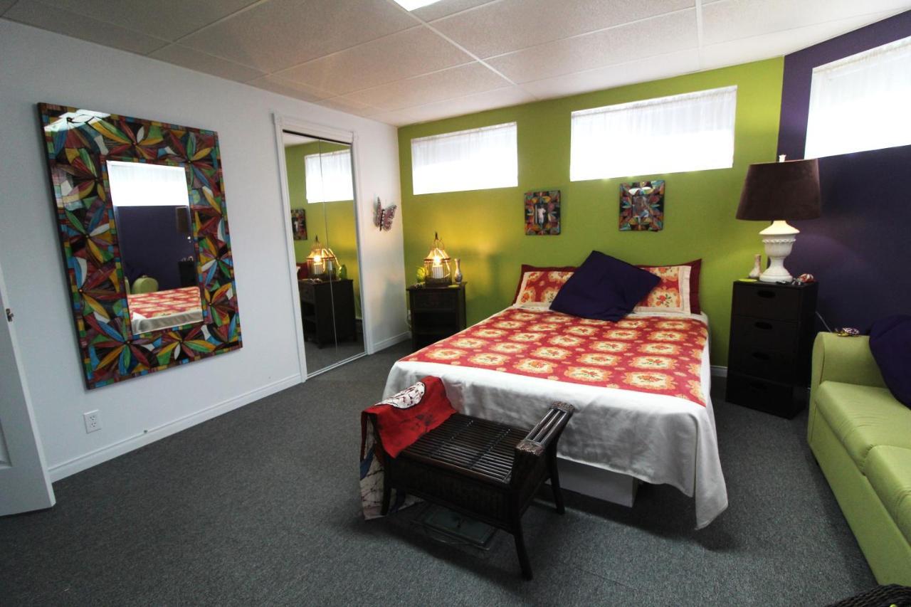 Room In Guest Room - Gandhi Very Large Room Decorated In Indian Style, Office Space And Sofa Notre-Dame-des-Monts Eksteriør bilde